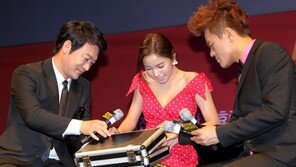 [포토] 조성하-박진영 ‘돈가방보다 민효린!’