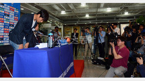 고개숙인 박주영 “어떤 상황이 와도 현역입대”