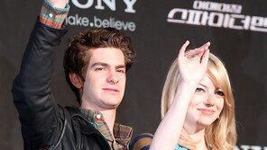 [SD포토] 앤드류 가필드-엠마 스톤 “영화에서 만나요” 