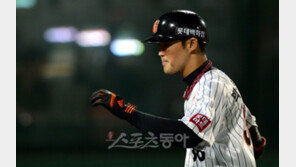 [포토] 박종윤, 솔로홈런 ‘전날 패배 설욕 하고만다!’