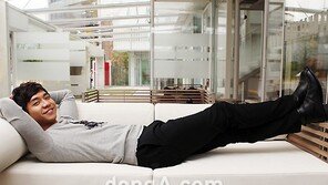 [SD포토] 이승기, 누워있기만 해도 ‘CF‘ 같아