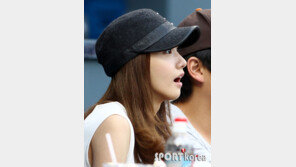 [포토] 윤아, 명품 옆얼굴 ‘인형이 따로 없네’