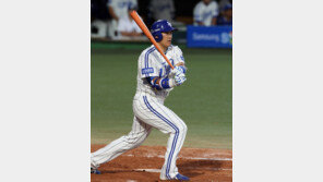 [시인 김민정의 ‘야구? 아님 말구!’] 바싹 깎은 머리에 형형한 그 눈빛…승엽씨, 500홈런 화끈하게 부탁해!