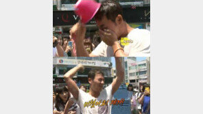 ‘1박2일’ 엄태웅, 시내 한복판서 저질댄스 “미쳤다”