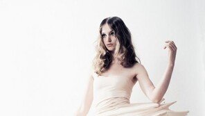 [영상] 몸치 탈출 치마 “리모콘만 누르면 춤추는 드레스”