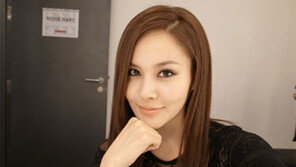 아이비, 시스루 입었을 뿐인데 ‘요염 매력’ 