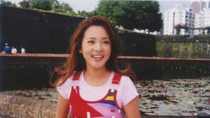 산다라박 8년 전 모습 담긴 영화 국내 개봉…키스신 등장