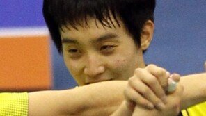 김사랑 혼복 8강행…‘용대 형 보고있나’