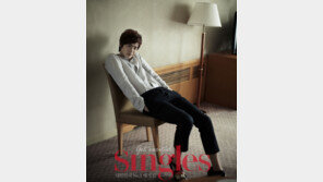 ‘모델 출신’ 이종석, 끝없는 우월 기럭지 