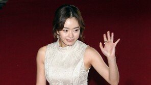 소속사 “우리도 몰랐다”…서우, 알렉스 닮은 남친과 데이트 ‘포착’