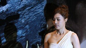 [SD포토] 문정희 ‘무릎담요는 필수’