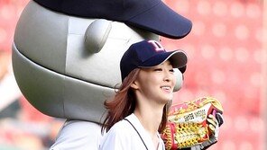 [포토] 씨스타 다솜, 철웅이와 다정한 등장 ‘해맑아’