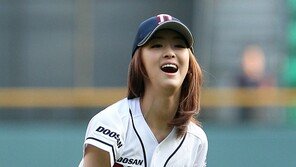 [포토] 씨스타 다솜, 시구 하고 ‘천진난만 미소’ 작렬