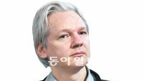 위키리크스 어산지 에콰도르 망명 신청