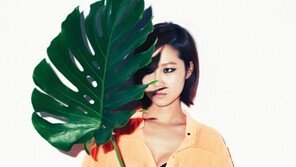 공효진,  셔츠 풀어헤치니 숨겨진 볼륨감 ‘화들짝’