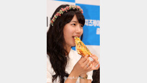 [SD포토] 수지 ‘피자 먹으면 살찌려나?’