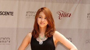 [SD포토] 애프터스쿨 유이, ‘블랙 앤 화이트’로 시크하게