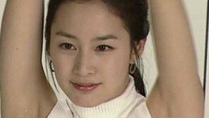 김태희, 자신감 있게 팔을 쭉 뻗으니…겨털녀? ‘굴욕’