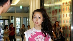 [포토] 원더걸스 소희, 화려한 각선미 ‘다리가 예술’