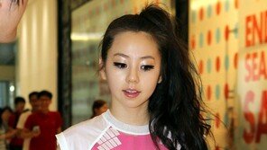 원걸 소희, 아찔한 ‘핑크 시스루’… ‘시선 집중’