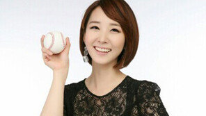 김선신 아나운서, 아찔한 시스루 상의에 드러난 볼륨감