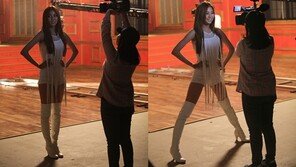 유이 매너 다리 ‘훈훈!’… “미모·몸매만큼 예쁜 마음”