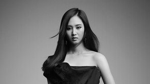 소녀시대 유리, 청순 ‘소녀’ 벗고 관능-도발적 미모 공개