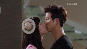 ‘빅’ 수지 기습키스, 공유 빼고 한국 남자 모두 설레 ‘부러워’