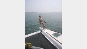 원자현, 요트 위 몸매 과시 ‘한줌허리’ 깜짝