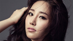 최희 아나운서, 은근한 가슴라인 노출…“저 털털해요”