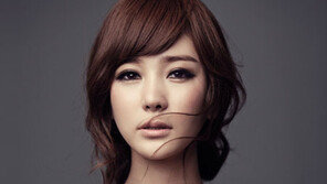 공서영 아나운서, 깊게 파인 민소매 상의 아찔 “사심 드러낸 선수 있다”