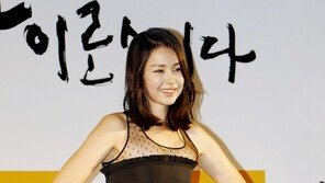 [포토] 이하늬, 숨 쉴 틈 없는 드레스 