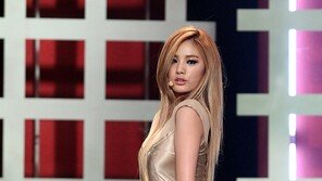 [포토] 애프터스쿨 나나, 꿀벅지 드러내고 ‘요염하게~’