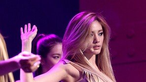 [포토] 애프터스쿨 나나, 관능미 넘치는 ‘허리꺾기’