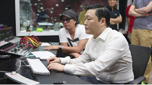 싸이, 6년만에 전국민 응원단장