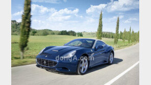 312km/h, 490마력… 더 빨라진 페라리 