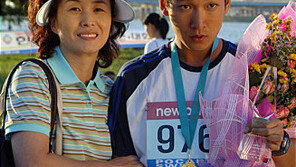 여성 하루 4시간 44분 가정에 할애, “일하랴 엄마 노릇하랴…”