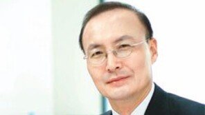 [Lawfirm&Biz]세종·화우·바른 대표변호사 3인 인터뷰