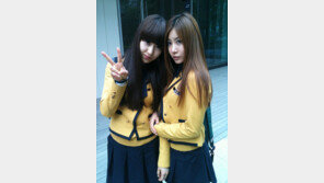 ‘19세 걸그룹’ 이미소 교복미모 인증, ‘삼촌팬 발칵’