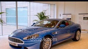 애스턴 마틴, 페이스북 기념모델 최고속도가? 