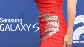 [SD포토] ‘20's Choice’ 한지민, 흠 잡을 곳 없는 완벽 S라인 ‘아찔’