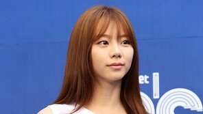 [SD포토] ‘20's Choice’ 박수진, ‘한 뼘’ 가죽 팬츠로 시크 절정