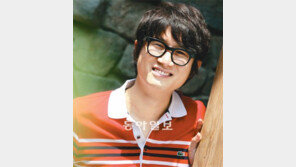 [Culture]영화 ‘아부의 왕’ 주연 송새벽 “아부도 좀 하면서 동글동글 살면 좋겠네요”