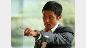 [이영표의 FROM THE LINE] 땀방울은 거짓말을 하지 않는다 경쟁하는 친구보다 땀 더 흘려라