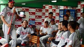 [런다운] LG 6연패 탈출은 ‘덕아웃 노래방’ 덕분?