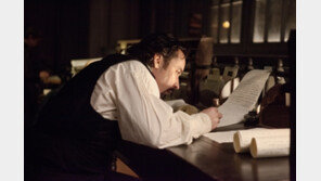 ‘더 레이븐’, 셜록홈즈 잇는 탐정 탄생으로 ‘주목’