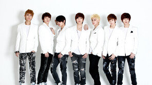 유키스, 일본 데뷔 반년 만에 부도칸서 단독 공연