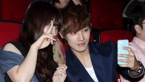 [포토] 이준, 폭풍 팬서비스 ‘같이 셀카까지?’