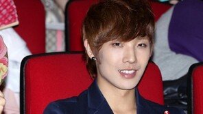 [포토] 이준, 선 살아있는 ‘조각 미모’ 눈길