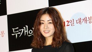 [포토] 강소라, 파격 시스루룩…흰색 속옷 ‘보일듯 말듯’